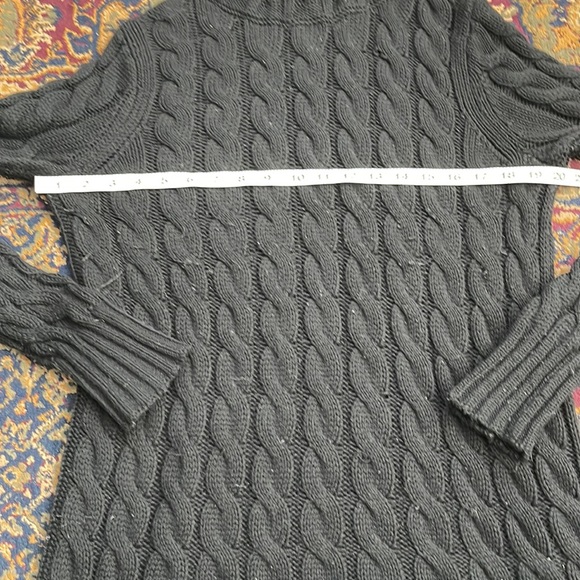 Banana Republic Cable Knit Sweater - Picture 7 of 8